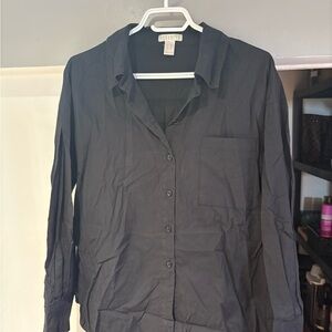 Revamped Black Collared Button-Front Shirt